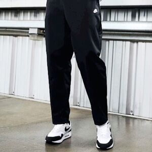 Nike Air Max 1 Men’s White Black Pure Platinum Sporty Style Sneaker Size 10